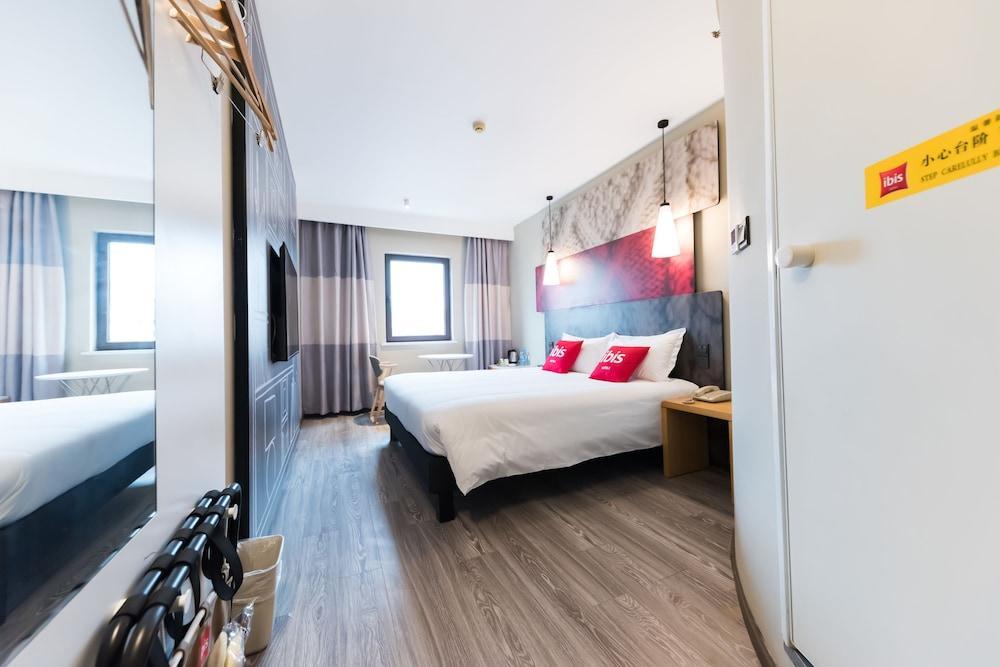 Отель Ibis Wuxi Hi Tech Экстерьер фото