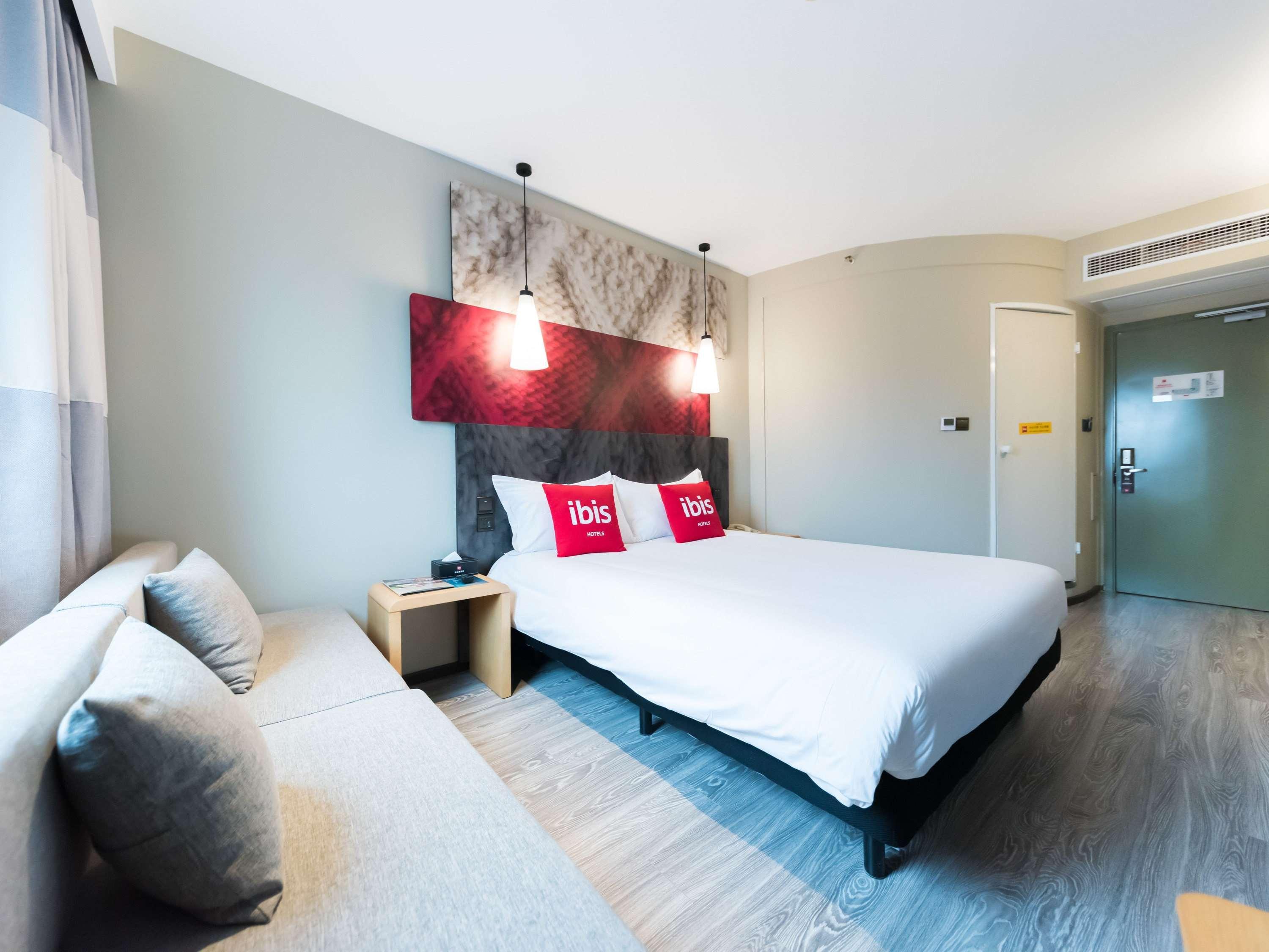 Отель Ibis Wuxi Hi Tech Экстерьер фото