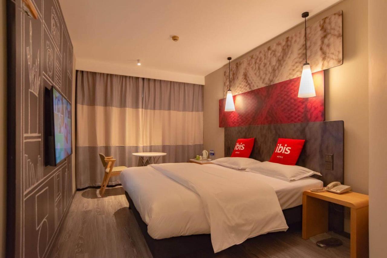 Отель Ibis Wuxi Hi Tech Экстерьер фото